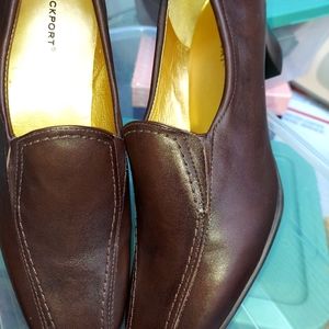 NWOT Rockport Women's Low Heels Sz 9